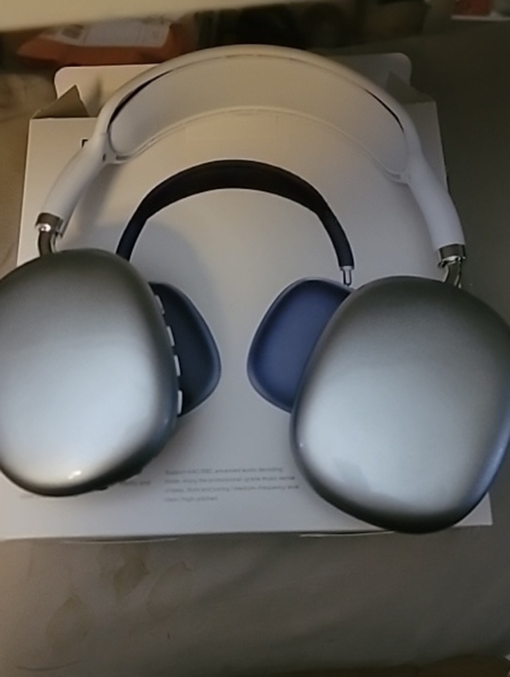 P9 PRO MAX- Wireless Over-Ear Headphones - White